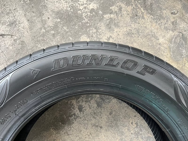 ยางใหม่ 185-65-15 Dunlop ปี 26 ใหม่กริ๊บ ยางใหม่ 185-65-15 Dunlop ปี 26 ใหม่กริ๊บ