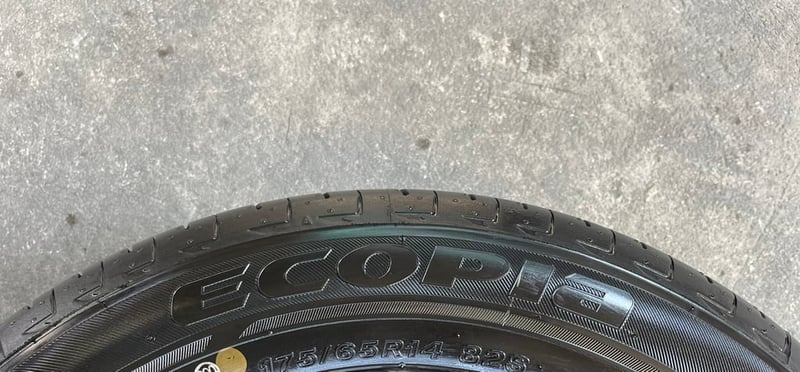 ยางใหม่ป้ายแดง 175-65-14 Bridgestone สวยกริ๊บ ถอดจากรถใหม่ป้ายแดง