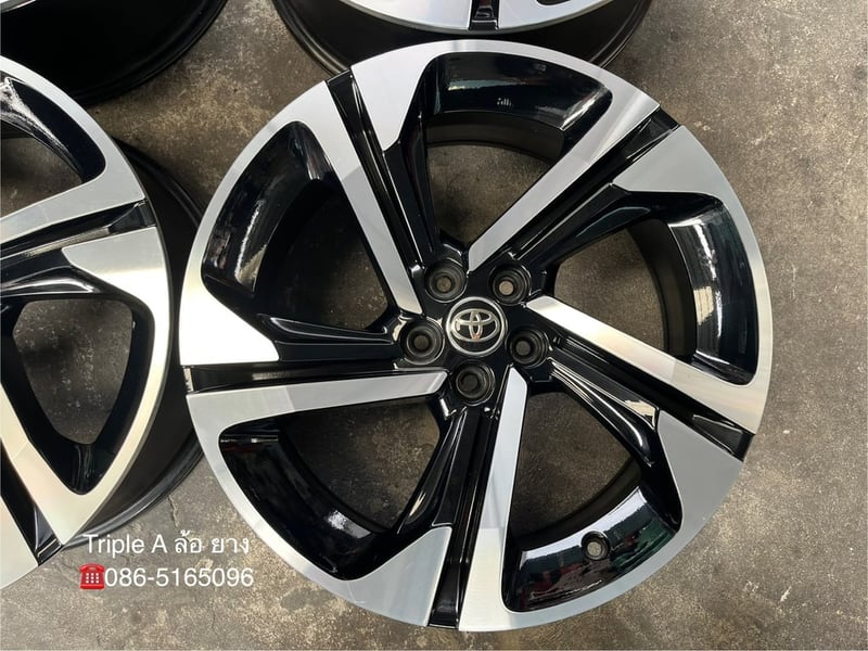 ล้อแม็ก 5รู100 Toyota Yaris Cross ขอบ 18 ดำหน้าเงา สภาพสวย