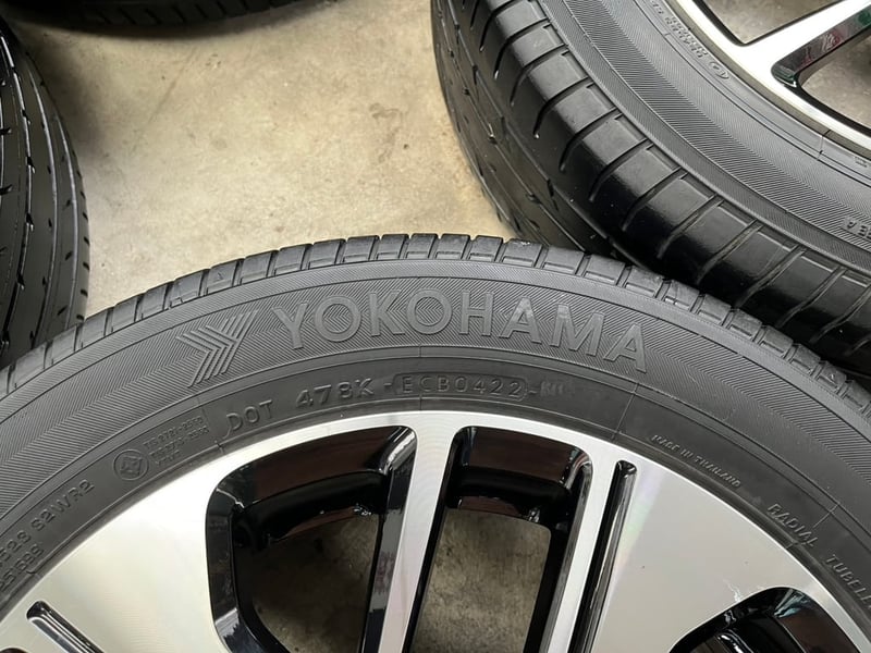 ล้อแม็ก Mitsu Xpander ขอบ 16 ดำหน้าเงา แถมยาง 205-55-16 Yokohama