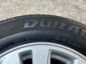 ล้อแม็ก Toyota INNOVA ขอบ 15 พร้อมยาง 215-70-15 Bridgestone ปลายปี 22