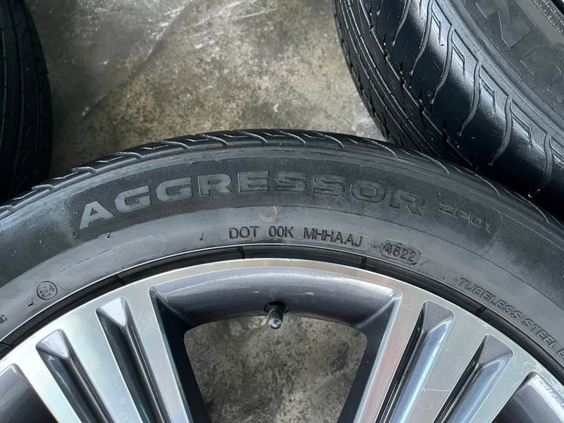 ล้อแม็ก ISUZU X-Series ขอบ 18 เทาหน้าเงา พร้อมยาง 235-50-18 ARISUN ปี 22