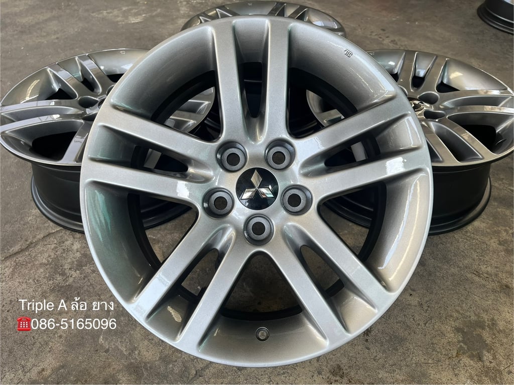 ล้อแม็ก 5รู114 Mitsu Spacewagon ขอบ 17 สีไฮเปอร์ ล้อแม็ก 5รู114 Mitsu Spacewagon ขอบ 17 สีไฮเปอร์