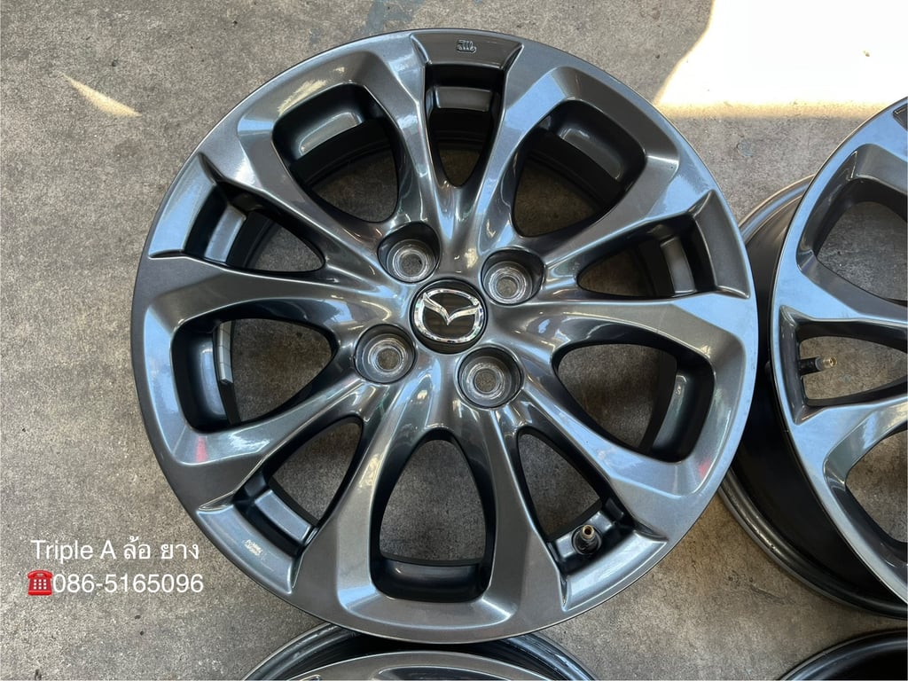 ล้อแม็ก Mazda 2 Skyactive ขอบ 15 สีดำ สภาพสวย