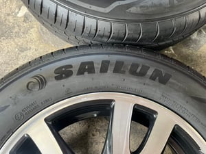 ล้อแม็ก Honda Brio ขอบ 14 ดำหน้าเงา พร้อมยางป้ายแดง 165-70-14 SAILUN ปลายปี 25