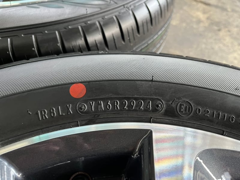 ล้อแม็ก Nissan Almera Sportech ขอบ 15 เทาหน้าเงา พร้อมยางใหม่ 185-65-15 Dunlop ปี 24
