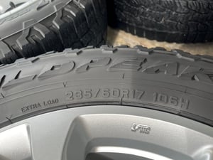 ล้อแม็กป้ายแดงพร้อมยาง ISUZU D-Max ขอบ 17 สวยกริ๊บ ล้อแม็กป้ายแดงพร้อมยาง ISUZU D-Max ขอบ 17 สวยกริ๊บ