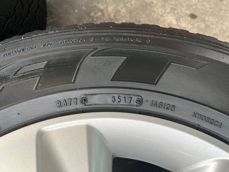 ล้อแม็กแถมยาง Toyota Revo ตัวสูง ขอบ 17