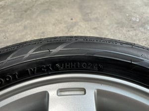 ล้อแม็ก Mitsu Mirage ขอบ 14 พร้อมยาง 165-65-14 Bridgestone ปี 24 ล้อแม็ก Mitsu Mirage ขอบ 14 พร้อมยาง 165-65-14 Bridgestone ปี 24