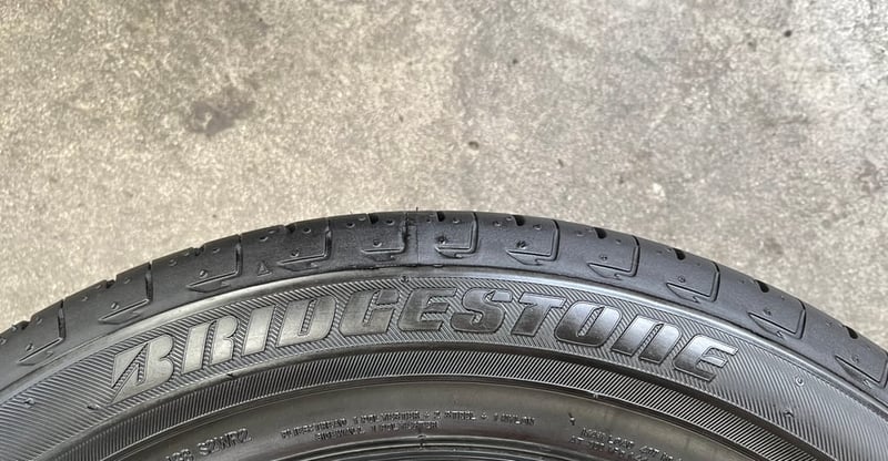 ยางป้ายแดง 165-65-14 Bridgestone ปี 25 สวยกริ๊บ