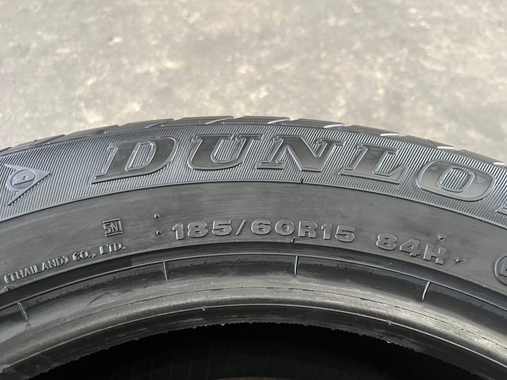 ยางใหม่ 185-60-15 Dunlop ปลายปี 25 ใหม่กริ๊บ