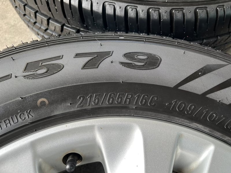 ล้อแม็ก 5รู114 Toyota Revo ขอบ 16 พร้อมยาง 215-65-16 Maxxis ปี 25 ล้อแม็ก 5รู114 Toyota Revo ขอบ 16 พร้อมยาง 215-65-16 Maxxis ปี 25