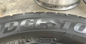 ยางใหม่ป้ายแดง 195R14 Bridgestone ปลายปี 25 เหมาะสำหรับ รถกระบะบรรทุกตัวเตี้ย ยางใหม่ป้ายแดง 195R14 Bridgestone ปลายปี 25 เหมาะสำหรับ รถกระบะบรรทุกตัวเตี้ย