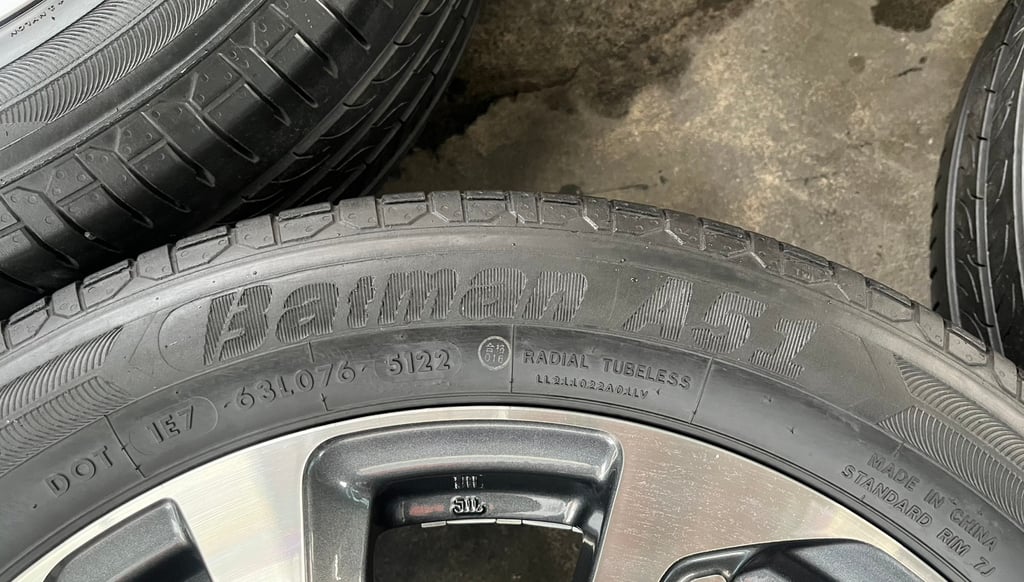 ล้อแม็ก 5รู114 Toyota Corolla Cross ขอบ 18 พร้อมยาง 215-55-18 ATLAS ปลายปี 22