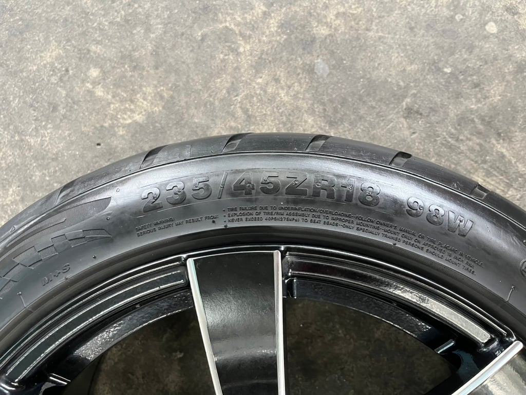 ล้อแม็ก 6รู139 GT-X ใบพัด ขอบ 18 พร้อมยาง 235-45-18 Greentrac ปี 22