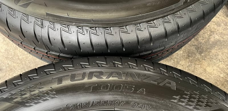 ยางใหม่ป้ายแดง 215-55-17 Bridgestone ปี 25 ใหม่กริ๊บ ถอดจากรถใหม่ป้ายแดง