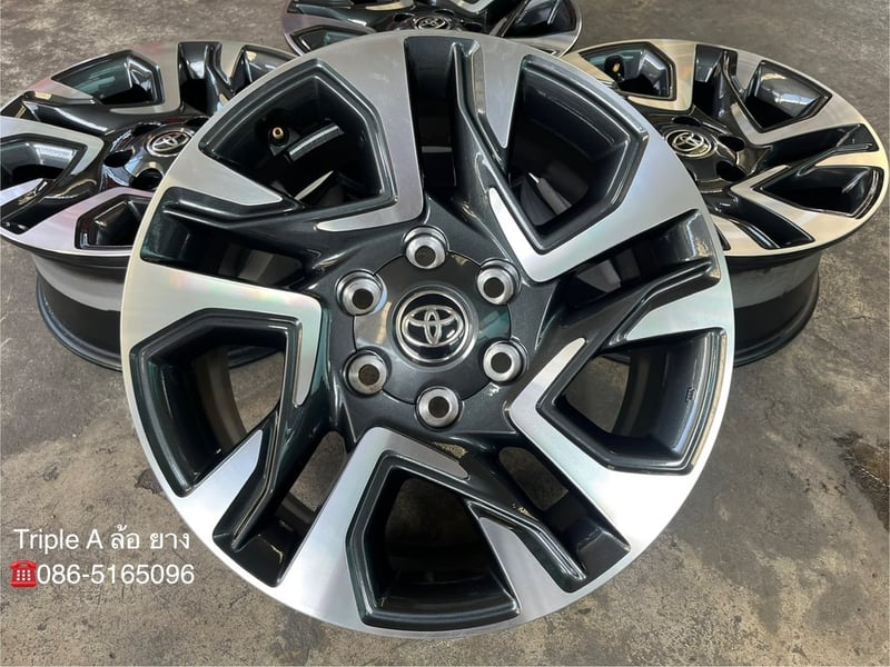 ล้อแม็กป้ายแดง 6รู139 Toyota Fortuner Leader ขอบ 18 เทาหน้าเงา สวยกริ๊บ