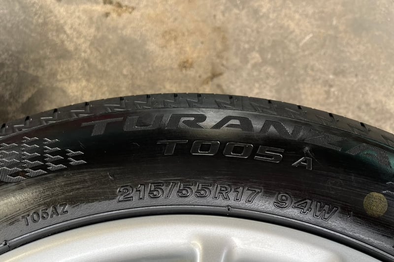 ล้อแม็ก Nissan Teana ขอบ 17 พร้อมยาง 215-55-17 Bridgestone ปี 23 ล้อแม็ก Nissan Teana ขอบ 17 พร้อมยาง 215-55-17 Bridgestone ปี 23
