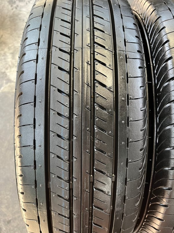 ยางป้ายแดง 215-65-16 Bridgestone ปลายปี 25 สวยกริ๊บ ถอดจากรถใหม่ป้ายแดง ยางป้ายแดง 215-65-16 Bridgestone ปลายปี 25 สวยกริ๊บ ถอดจากรถใหม่ป้ายแดง