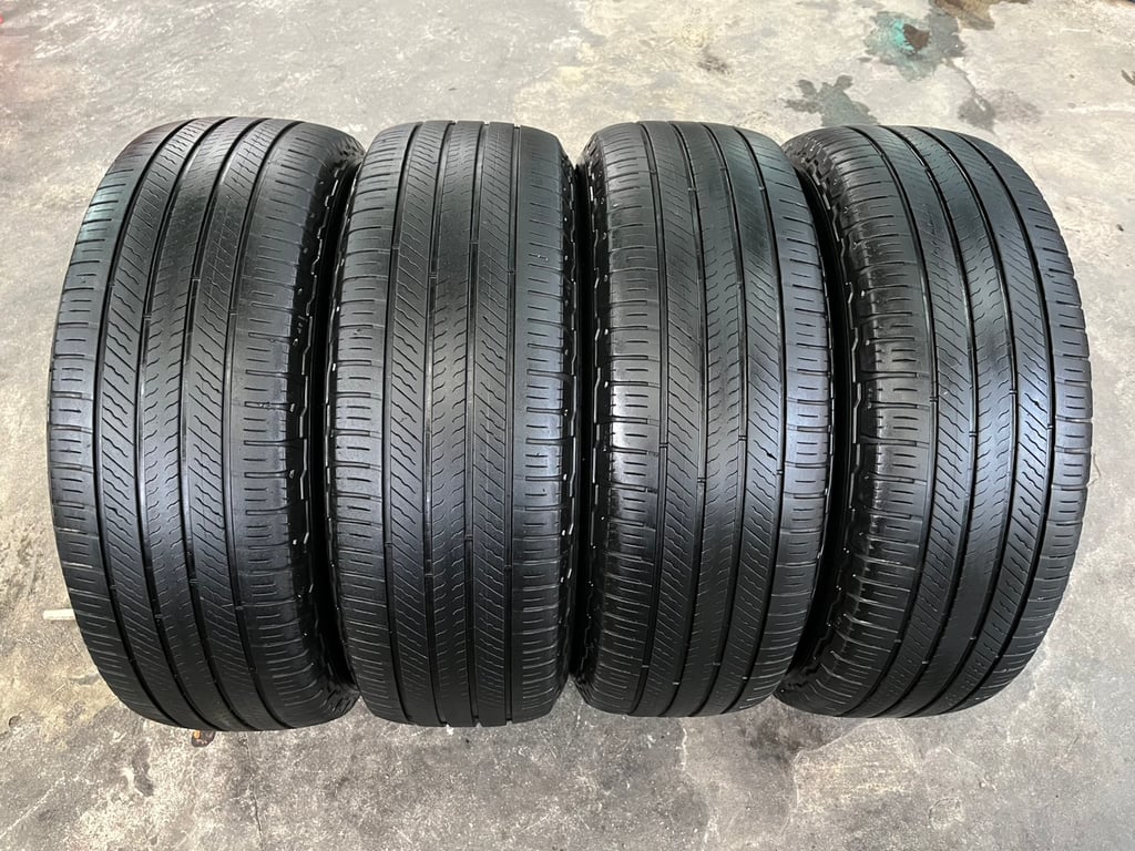 ล้อแม็ก 5รู100 Subaru XV ขอบ 17 ดำหน้าเงา พร้อมยาง 235-60-17 Michelin ปี 22
