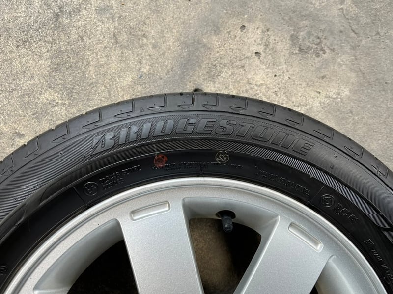 ล้อแม็ก Mitsu Mirage ขอบ 14 พร้อมยาง 165-65-14 Bridgestone ปี 24 ล้อแม็ก Mitsu Mirage ขอบ 14 พร้อมยาง 165-65-14 Bridgestone ปี 24