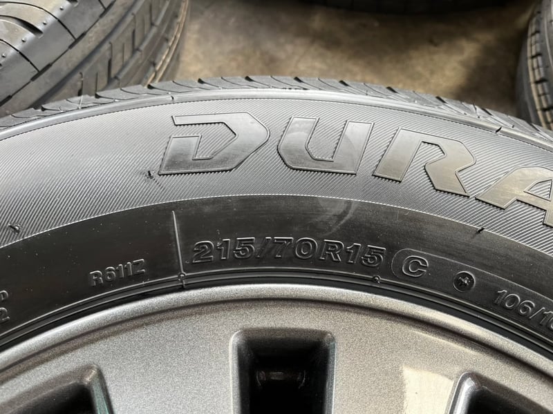 ล้อแม็ก 5รู114 Toyota ขอบ 15 สีไฮเปอร์ พร้อมยางใหม่ 215-70-15 Bridgestone ปลายปี 25