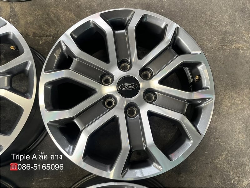 ล้อแม็กป้ายแดง Ford Everest รุ่นใหม่ ขอบ 18 เทาหน้าเงา สวยกริ๊บ