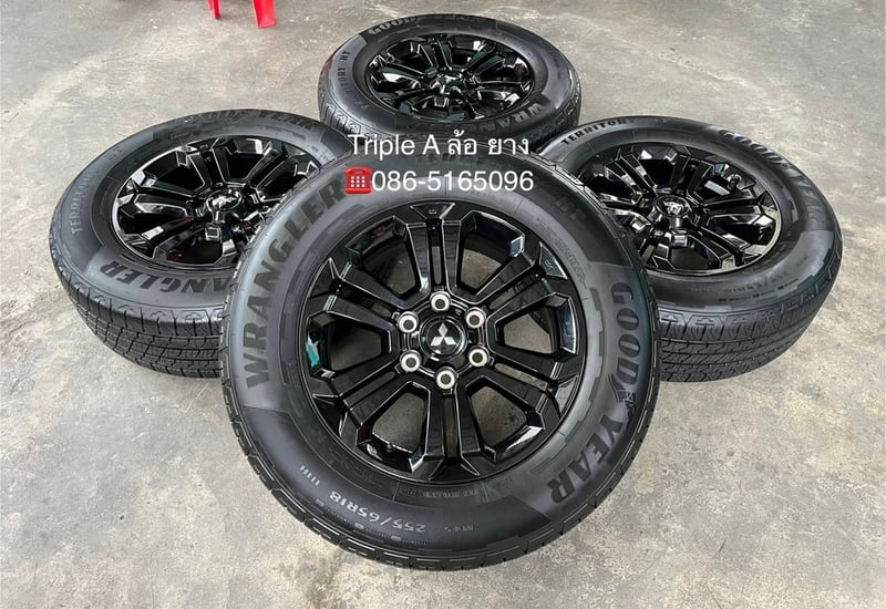 ล้อแม็ก Mitsu Triton Athlete ขอบ 18 สีดำแท้ พร้อมยางใหม่ป้ายแดง 255-65-18 Goodyear ปี 24