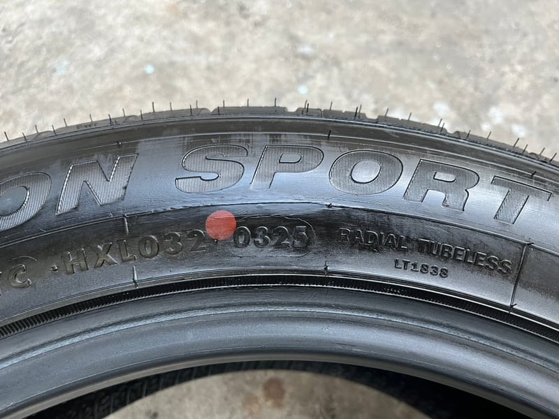 ยาง 215-55-17 LEAO ปี 25 สภาพสวย