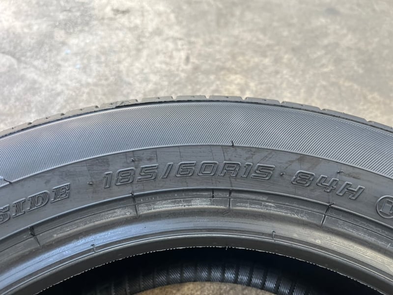 ยางใหม่ 185-60-15 Dunlop ปลายปี 25 ใหม่กริ๊บ