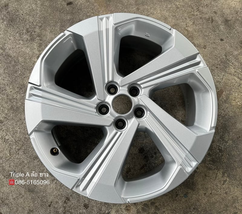 ล้ออะไหล่ 5รู100 Toyota Yaris Cross รุ่นใหม่ ขอบ 17 สีบอร์น