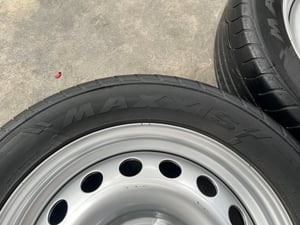 ล้อกระทะ 6รู139 Toyota ขอบ 17 แถมยาง 225-55-17 Maxxis ปี 22