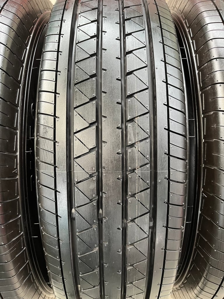 ยางป้ายแดง 195R14 Yokohama ปลายปี 24 สวยกริ๊บ ถอดจากรถป้ายแดง ยางป้ายแดง 195R14 Yokohama ปลายปี 24 สวยกริ๊บ ถอดจากรถป้ายแดง