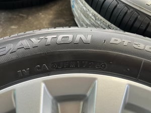 ล้อแม็ก Mitsu Attrage ขอบ 15 สีบอร์น พร้อมยางใหม่ 185-60-15 DAYTON ปี 26 ล้อแม็ก Mitsu Attrage ขอบ 15 สีบอร์น พร้อมยางใหม่ 185-60-15 DAYTON ปี 26