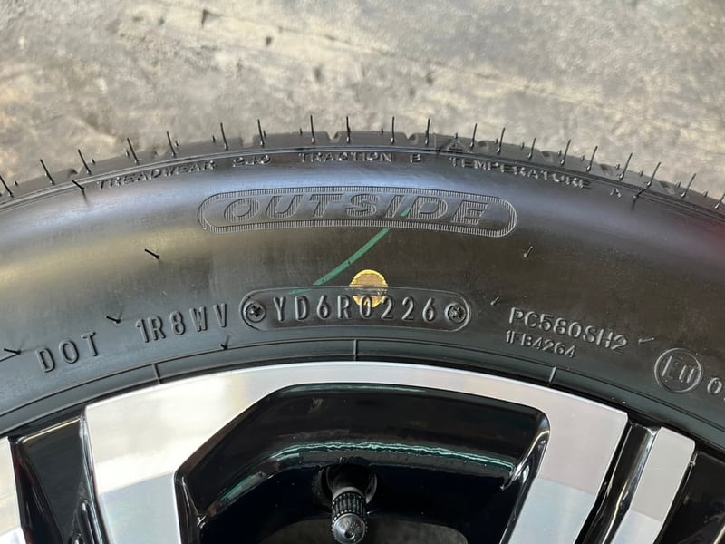 ล้อแม็กพร้อมยางใหม่ป้ายแดง ปี 26 Toyota Yaris Ativ รุ่นใหม่ ขอบ 16 ใหม่กริ๊บ ล้อแม็กพร้อมยางใหม่ป้ายแดง ปี 26 Toyota Yaris Ativ รุ่นใหม่ ขอบ 16 ใหม่กริ๊บ