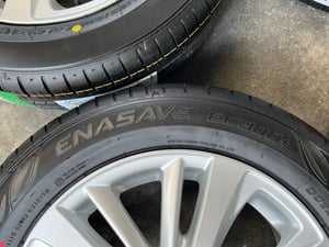 ล้อแม็ก Toyota Yaris Ative ขอบ 15 พร้อมยางใหม่ 185-60-15 Dunlop ปลายปี 25