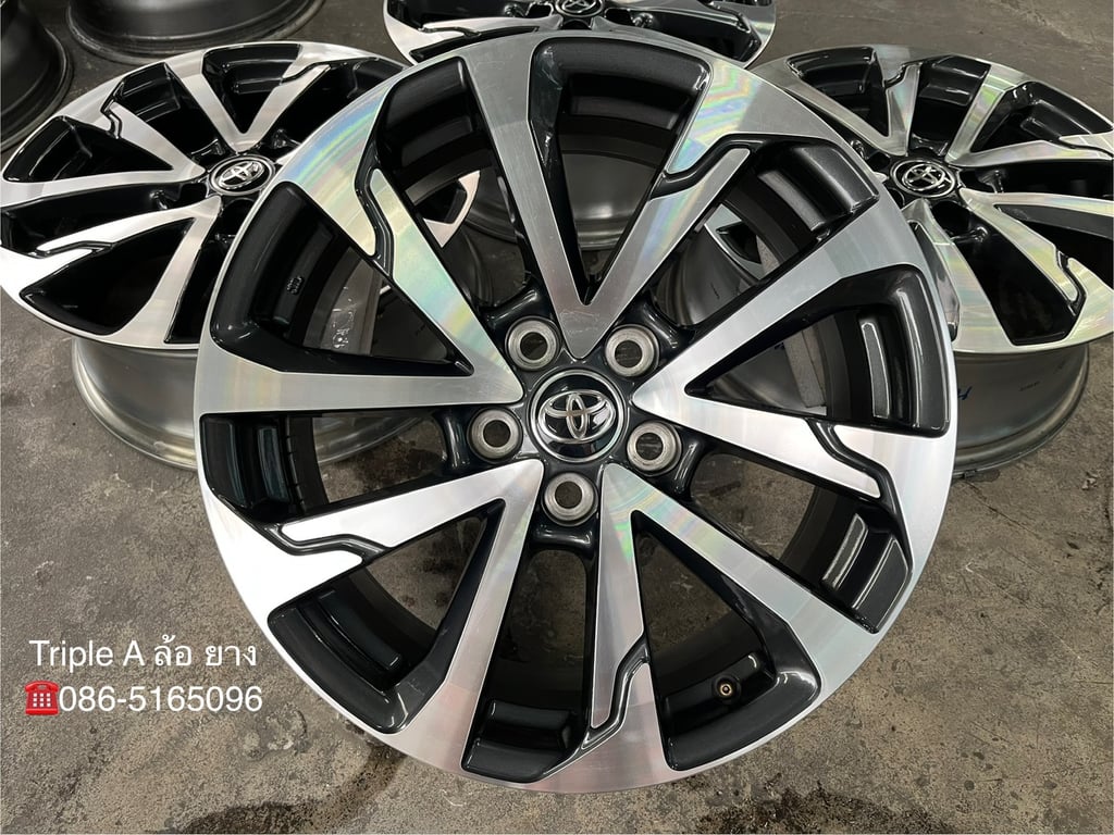 ล้อแม็ก 5รู114 Toyota Corolla Cross ขอบ 18 เทาหน้าเงา ล้อแม็ก 5รู114 Toyota Corolla Cross ขอบ 18 เทาหน้าเงา