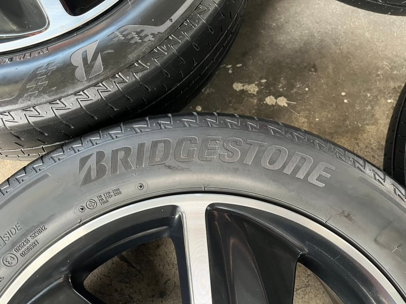 ล้อแม็กพร้อมยาง Honda HRV RS ขอบ 17 ดำหน้าเงา สภาพดี