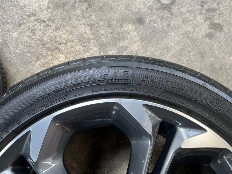 ล้อแม็ก Honda Civic FE RS ขอบ 17 เทาหน้าเงา พร้อมยาง 215-50-17 Yokohama ปี 23