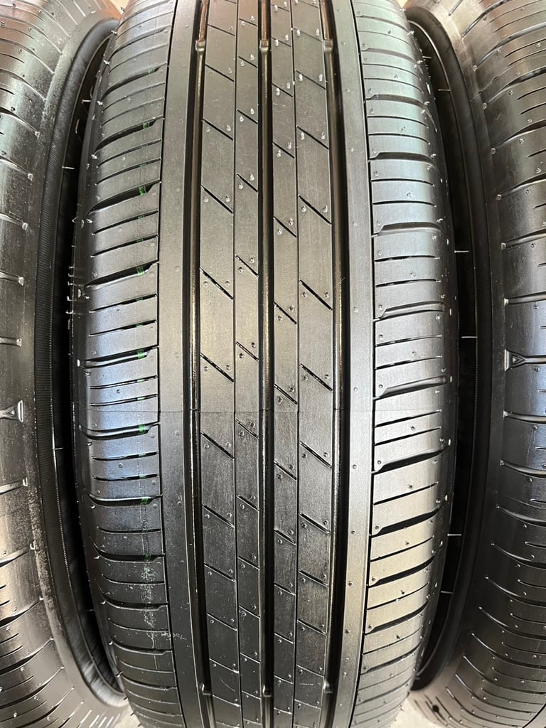 ยางป้ายแดง 195-65-15 TOYO ปลายปี 24 สวยกริ๊บ ถอดจากรถใหม่ป้ายแดง