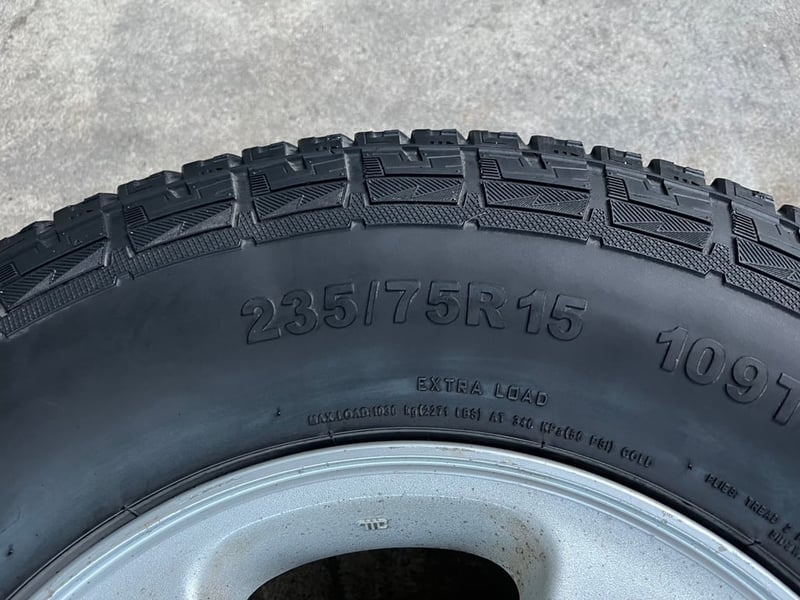 ล้อแม็ก 5รู114 Mitsu Triton ขอบ 15 แถมยาง 235-75-15 OTANI ปี 20 