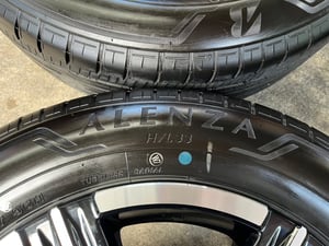 ล้อแม็กป้ายแดง Honda HRV ตัวท็อป รุ่นใหม่ล่าสุด ขอบ 17 พร้อมยางน้องๆป้ายแดง 215-60-17 Bridgestone ปี 25