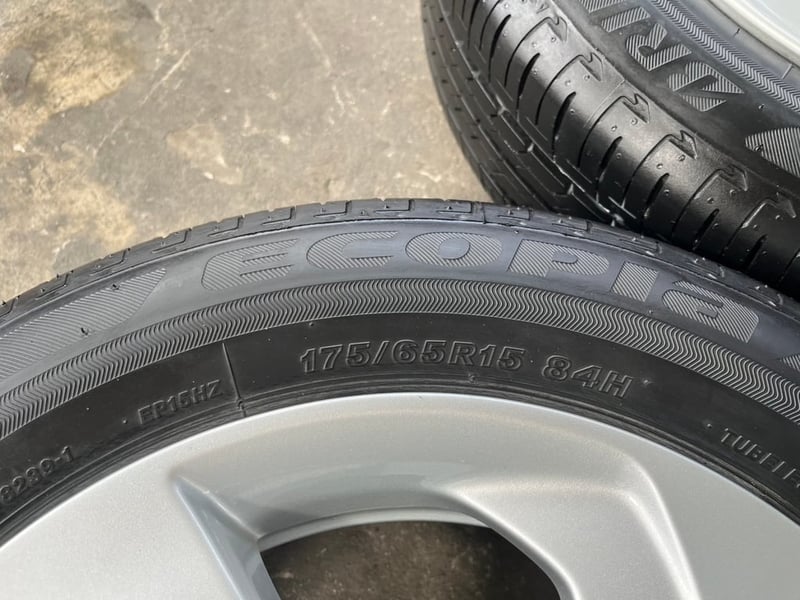 ล้อแม็ก Honda City ใบพัด ขอบ 15 แถมยาง 175-65-15 Bridgestone ปลายปี 20