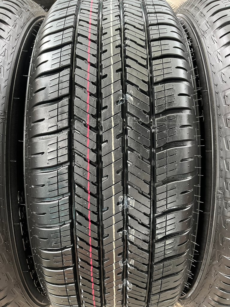 ยางใหม่ป้ายแดง 265-60-18 Dunlop ปี 25 ใหม่กริ๊บ ถอดจากโชว์รูม