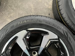 ล้อแม็ก Toyota Yaris ขอบ 15 ดำหน้าเงา พร้อมยางใหม่ 185-60-15 Dunlop ปี 26 ล้อแม็ก Toyota Yaris ขอบ 15 ดำหน้าเงา พร้อมยางใหม่ 185-60-15 Dunlop ปี 26