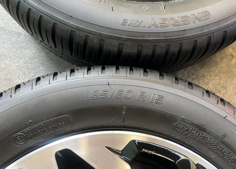 ล้อแม็ก Honda Jazz GK รองท็อป ขอบ 15 ดำหน้าเงา พร้อมยาง 185-60-15 Michelin ปี 25