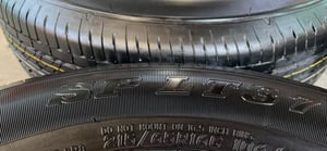 ยางใหม่ป้ายแดง 215-65-16 Dunlop ปี 25 ใหม่กริ๊บ ถอดจากโชว์รูม