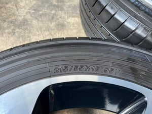 ล้อแม็ก 5รู100 Toyota Yaris Cross ขอบ 18 ดำหน้าเงา พร้อมยาง 215-55-18 Yokohama ปี 24