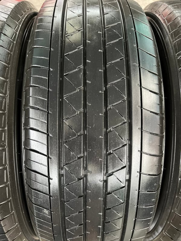 ล้อแม็ก 6รู139 Toyota ขอบ 16 พร้อมยาง 235-65-16 Yokohama ปลายปี 24 ใส่กับ รถตู้ Commuter 6รู139 ได้เลย ล้อแม็ก 6รู139 Toyota ขอบ 16 พร้อมยาง 235-65-16 Yokohama ปลายปี 24 ใส่กับ รถตู้ Commuter 6รู139 ได้เลย