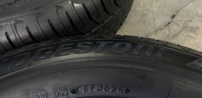 ยางใหม่ป้ายแดง 195-65-15 Bridgestone ปลายปี 24 สวยกริ๊บ